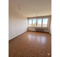 Lichtdurchflutete attraktive 3-Zimmer-Wohnung inklusive Garage in zentraler Lage von Neu-Ulm!