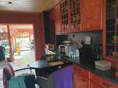 Küche mit Blick ins Wohnzimmer.jpg - 