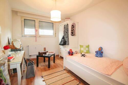 Schlafzimmer OG links - 