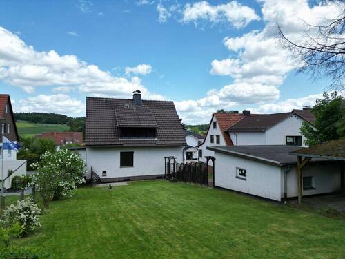 Rückansicht - 6 Zimmer Einfamilienhaus zum Kaufen in Staufenberg