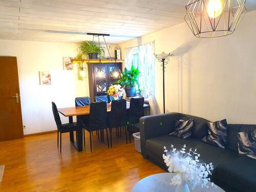 Wohn-Essbereich 2 - 5 Zimmer Einfamilienhaus in Bindlach / Zettlitz