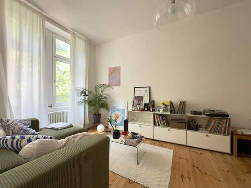 Wohnzimmer Ansicht I - 3 Zimmer Etagenwohnung zum Kaufen in Frankfurt am Main