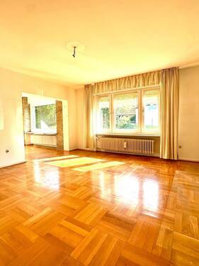 Bild 2 - 6 Zimmer Einfamilienhaus zum Kaufen in Philippsthal