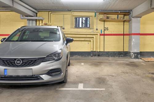 Tiefgaragenplatz - 