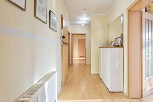 Flur - 3 Zimmer Etagenwohnung in Duisburg