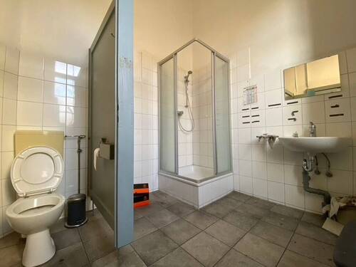 Zentrale WC Anlage - 