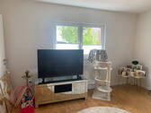 Wohnzimmer vordere Wohnung - 
