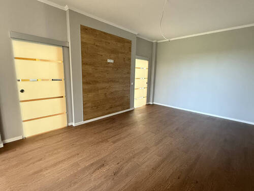 Schlafzimmer mit Ankleide - 