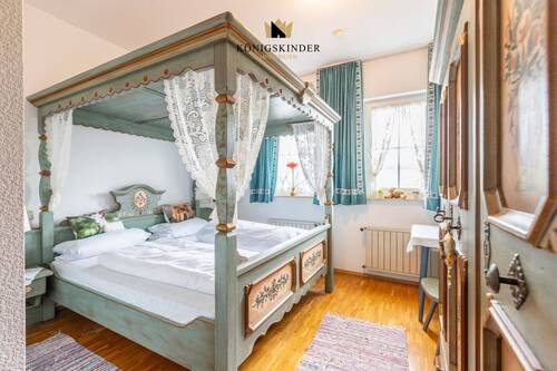 Wow! Himmelbett bäuerlich... - 