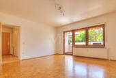 Wohnzimmer - 3 Zimmer Etagenwohnung in Gundelsheim