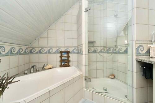 Badezimmer - Ansicht 2 - 