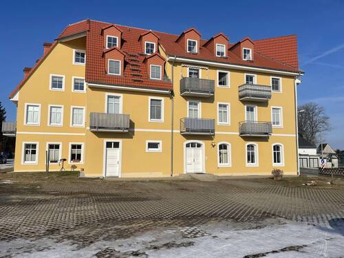 Parkplatz - 1 Zimmer Etagenwohnung zum Kaufen in Freiberg