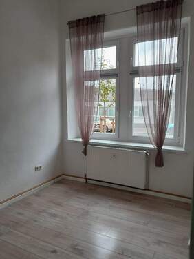 Zimmer - Terrassenwohnung mit 70,00 m&sup2; in Hof zur Miete