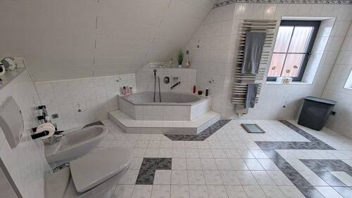 Hauptbad DG - 