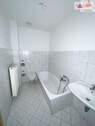Badezimmer - Etagenwohnung mit 48,60 m&sup2; in Aue-Bad Schlema zur Miete