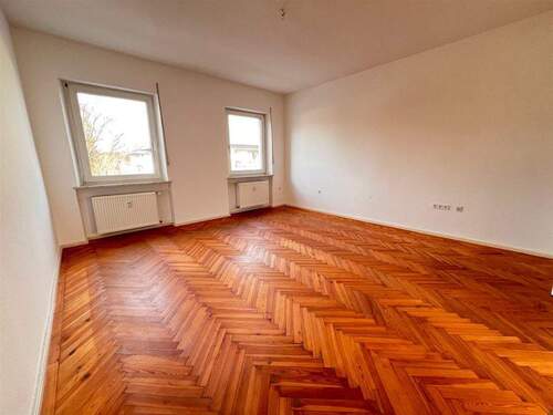 Ess-/Arbeitszimmer - 