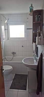 Bad - Etagenwohnung mit 65,00 m&sup2; in Böhl-Iggelheim zur Miete