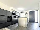 Offene Küche - Modernes Reihenmittelhaus mit Garage in ruhiger Sackgassenlage - ein perfektes Zuhause für Familien.