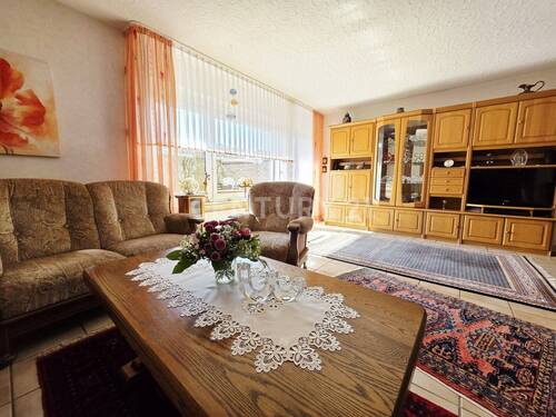 Wohn- und Esszimmer - 