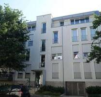 Moderne 3-Zimmer-Wohnung mit 2 Bädern, Balkon & Toplage in Berlin-Pankow