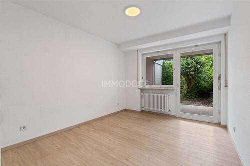 Wohn-/Esszimmer UG - 