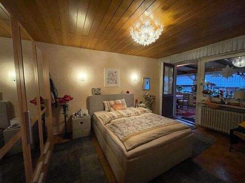 Schlafzimmer EG.jpg - 