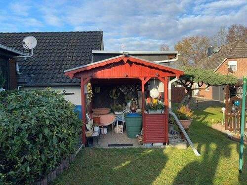 Seite Gartenhaus.JPG - 