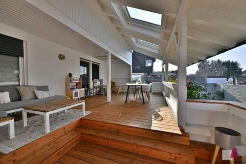 überdachte Terrasse - Einfamilienhaus mit 194,00 m&sup2; in Weil am Rhein zum Kaufen