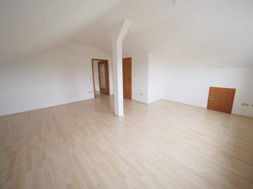 Wohnzimmer - Pfiffige 2-Zimmer-Dachgeschosswohnung für maximal 2 Personen