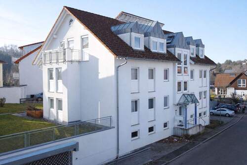 Ansicht_Ost.jpg - Gepflegte 3,5-Zimmer-Wohnung mit Balkon in ruhiger Lage von Hechingen-Stein