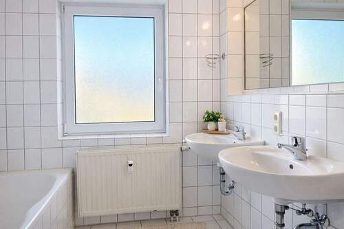 Bad.jpg - 3 Zimmer Etagenwohnung in Hechingen