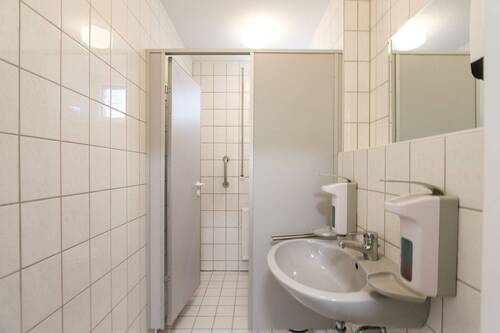 WC - 