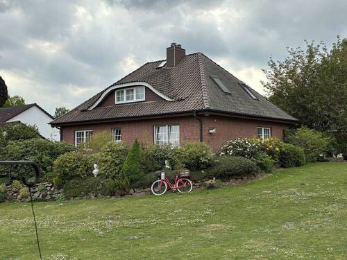 Bild 1 - Einfamilienhaus mit Einliegerwohnung