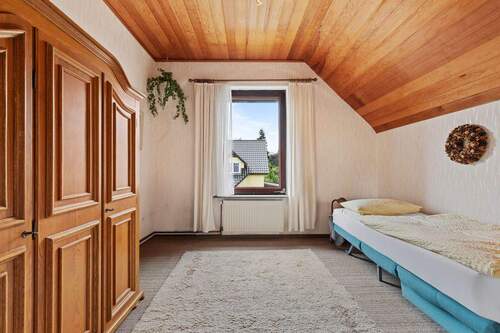 Zimmer 2 im Dachgeschoss - 