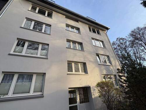 Eingangsbereich - Neue Fassade.jpg - 