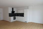 Wohn-/Esszimmer mit Terrasse - 2,5 Zimmer-Wohnung in ruhiger Lage mit attraktiver Ausstattung