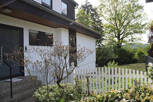 Blick auf den Eingangsbereich - 1 Zimmer Mehrfamilienhaus, Wohnhaus in Leun