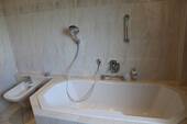 EG Badezimmer mit Bidet - 