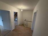 Flur OG - Reihenmittelhaus mit 110,00 m&sup2; in Bad Bramstedt zur Miete
