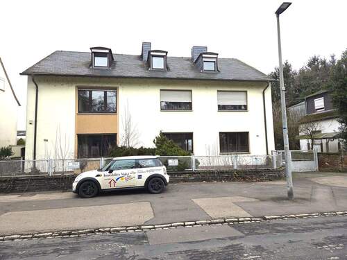 Gebäude vordere Ansicht.jpg - Doppelhaus mit 4 Wohneinheiten und Baugrundstück in Trier ( Hospitals Mühle) auch für Neubauprojekte interessant