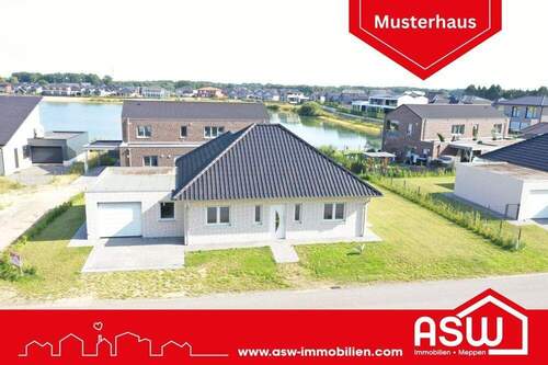 Musterhaus - Neubau-Bungalow (KfW40) nebst massiver Garage in Herzlake in direkter Seenähe!