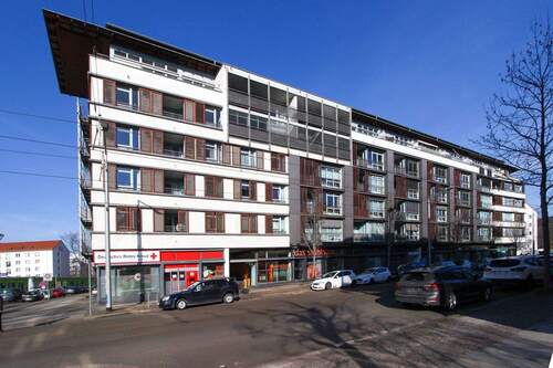 Hausansicht - Bezugsfreie Wohnung im Betreuten Wohnen