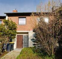 Charmantes Reihenmittelhaus mit Potenzial für Handwerker und Individualisten - Erftstadt Lechenich