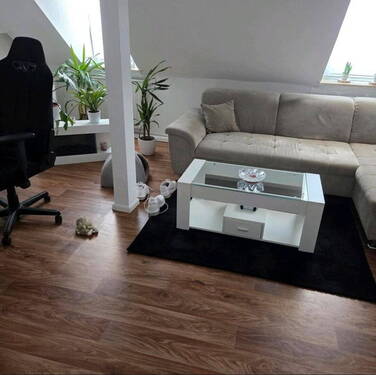 Wohnzimmer - 2 Zimmer Etagenwohnung zur Miete in Worms