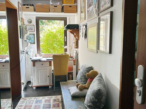Flur mit „Homeoffice“-Bereich - 