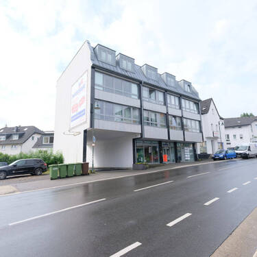 Bild1 - Repräsentative Büro-Praxisfläche im Zentrum von Rösrath gegenüber der Post