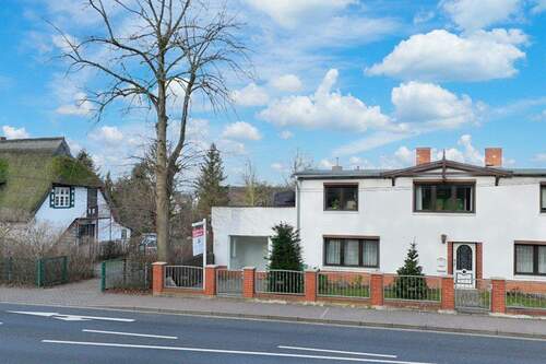 Außenansicht Wohnhaus - 