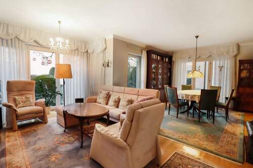 Wohnzimmer - Etagenwohnung mit 106,30 m&sup2; in Bad Salzuflen zum Kaufen