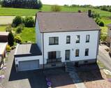 Außen Ansicht - Großzügiges EinZweifamilienhaus mit 170 m² Wohnfläche auf 1.100 m² Grundstück