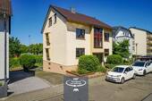 Hausansicht von Osten - Mehrfamilienhaus an der wunderschönen Bergstraße!